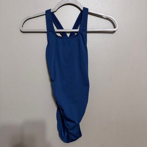 Speedo women’s navy one piece endurance swimsuit size 6/32 - Picture 1 of 4